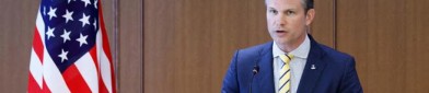 “拉开距离”？美国防长或首次缺席乌克兰联络会议